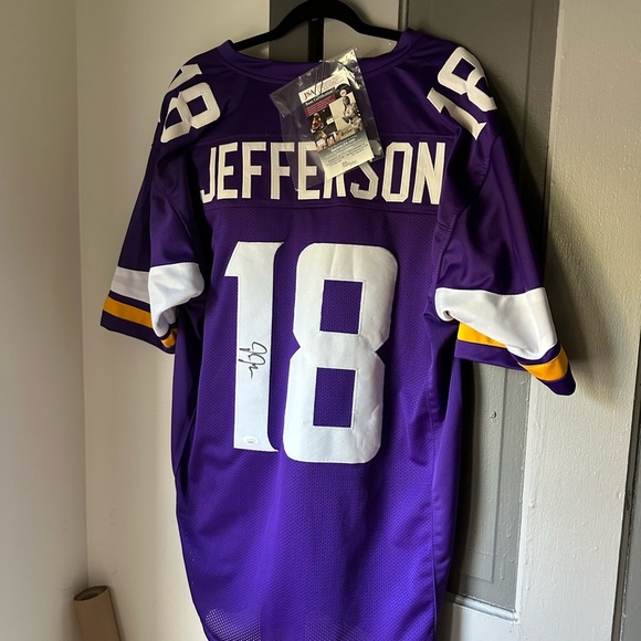 Signed Viking Jefferson jersey - Picture 1 of 3
